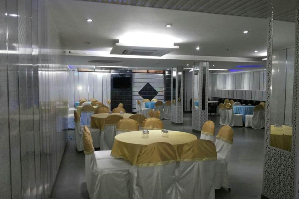 hotel ek noor residency