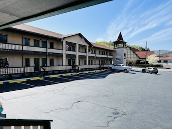 alpine valley inn