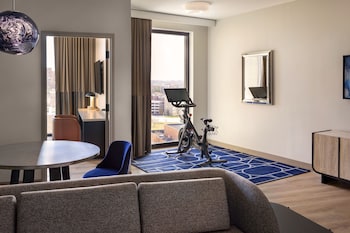 cascade hotel kansas city a tribute portfolio hotel