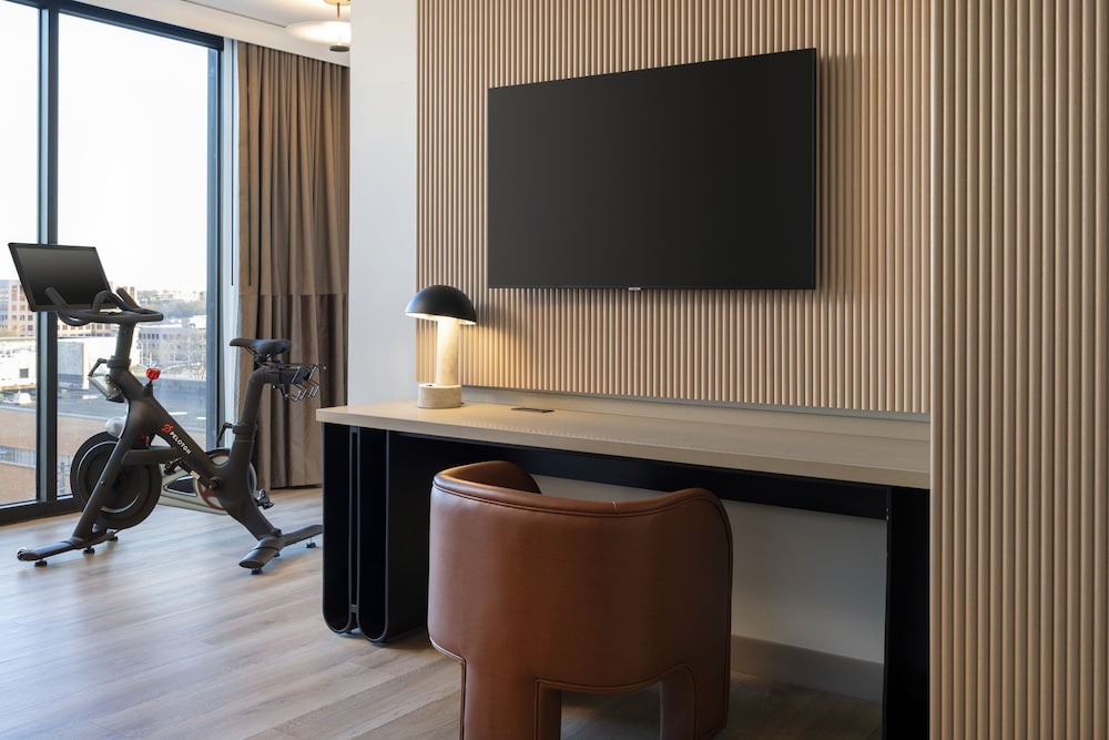 cascade hotel kansas city a tribute portfolio hotel