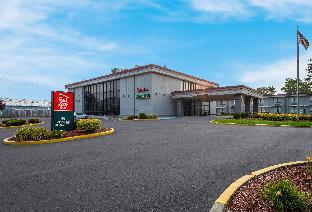 red roof inn painted post