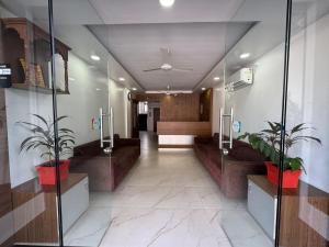 hotel new samrat