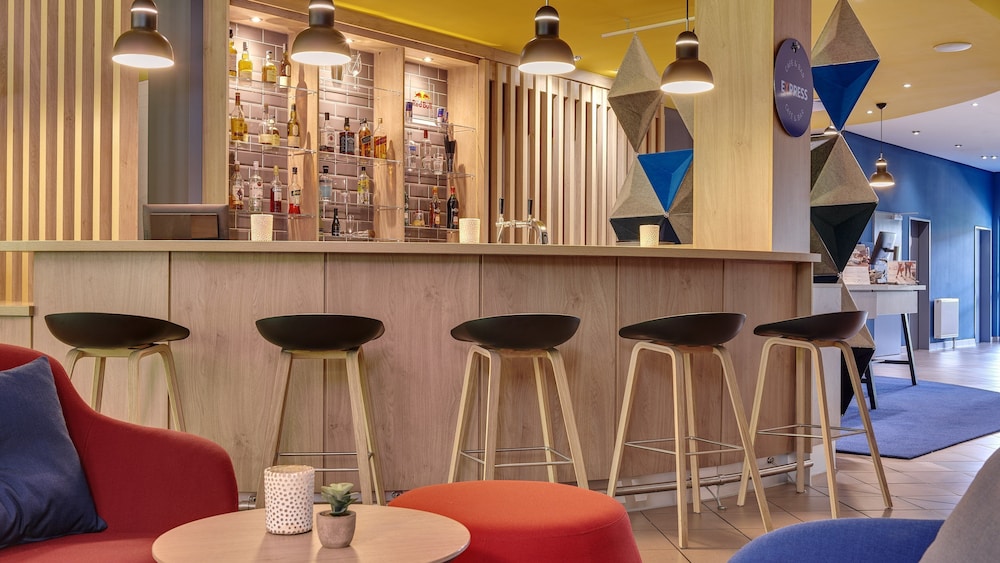 holiday inn express cologne troisdorf by ihg