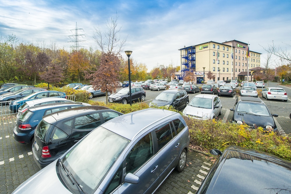 holiday inn express cologne troisdorf by ihg