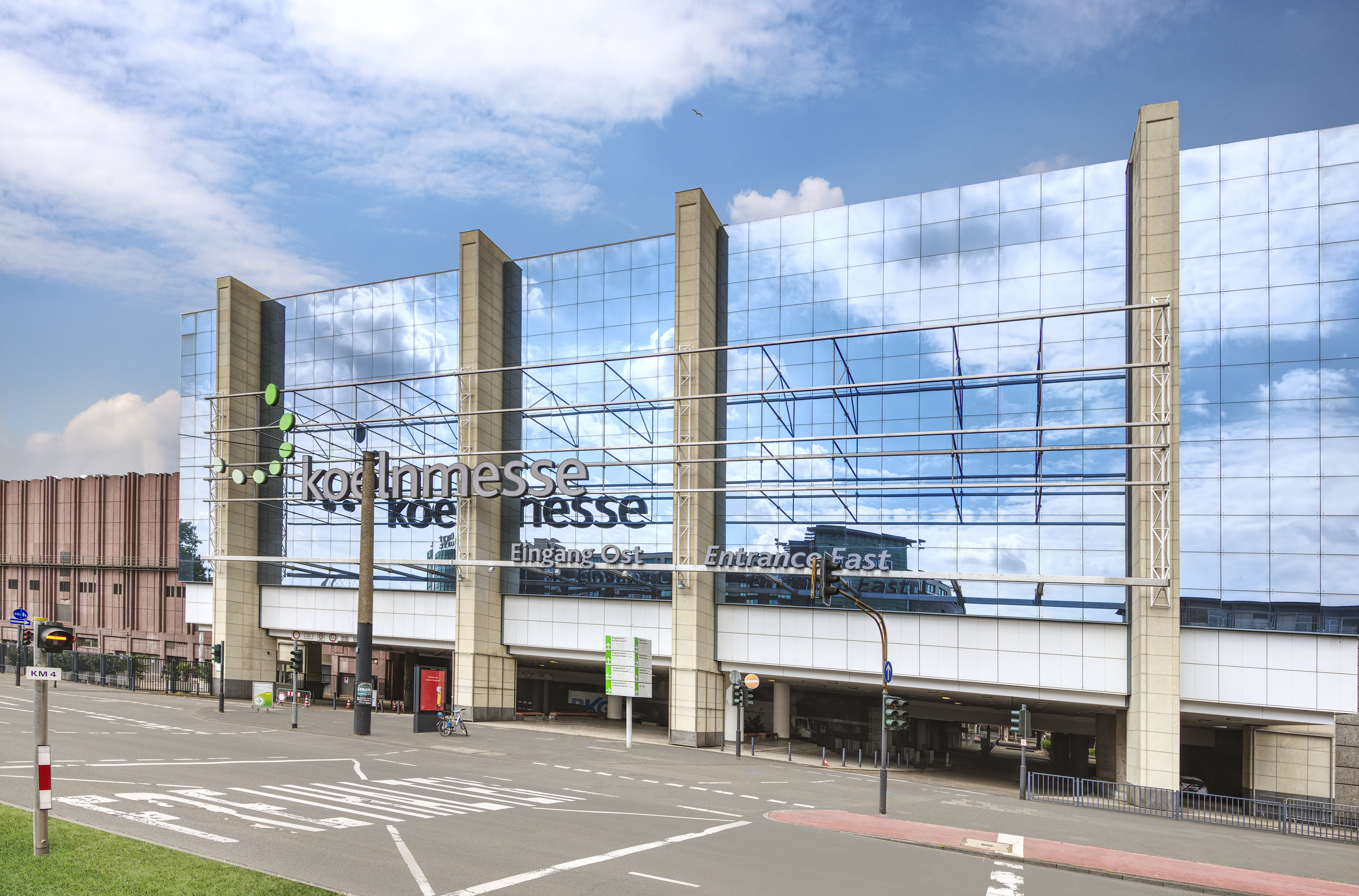 holiday inn express cologne troisdorf by ihg