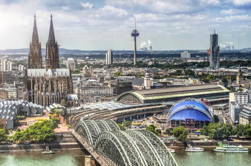 holiday inn express cologne troisdorf by ihg