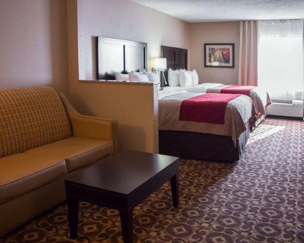 comfort inn and suites trussville i 59 exit 141