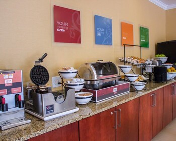 comfort inn and suites trussville i 59 exit 141