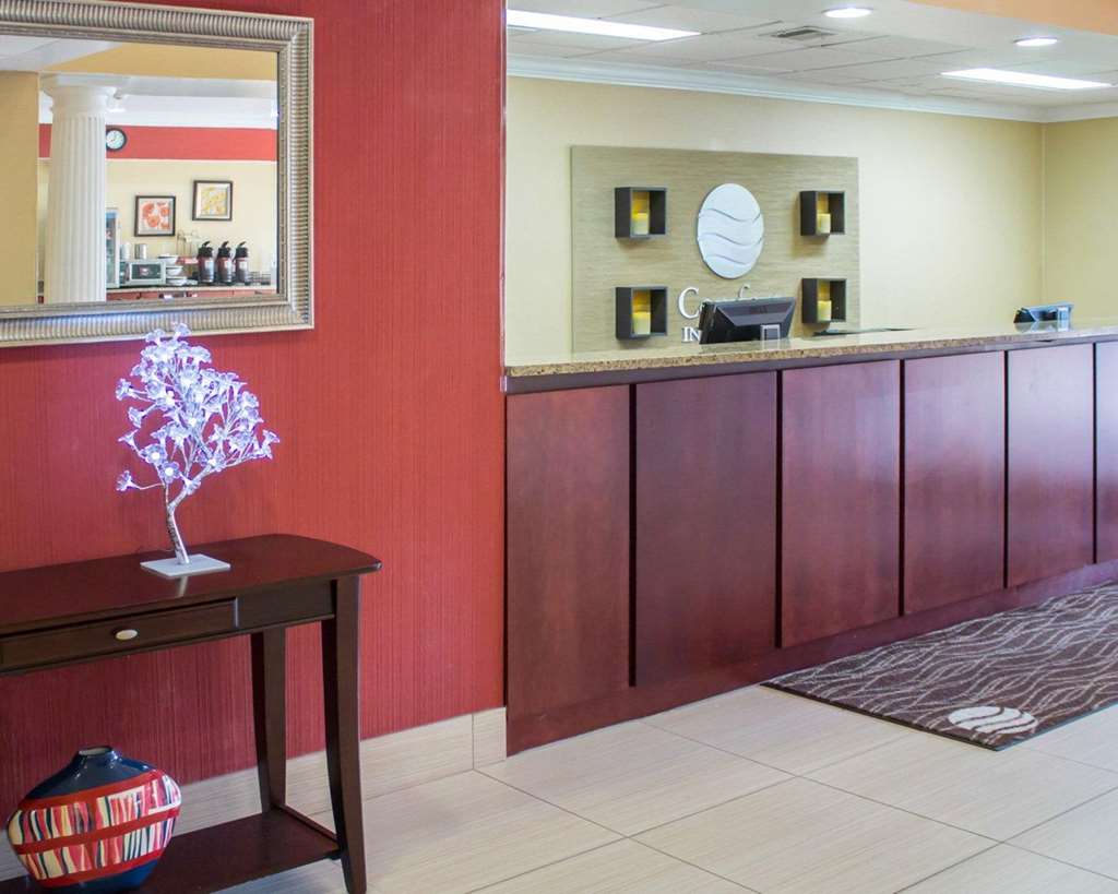 comfort inn and suites trussville i 59 exit 141