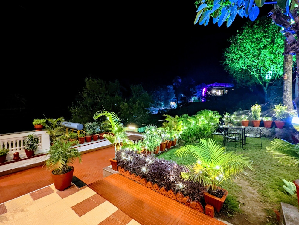 eminence palm residency