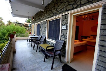 eminence palm residency