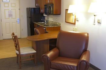 candlewood suites champaign urbana university area by ihg