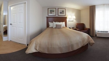 candlewood suites champaign urbana university area by ihg