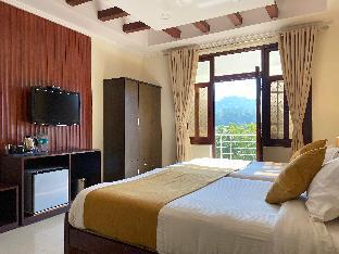 Hotel Nirvana Palace Rishikesh,Swarg Ashram Road,3 star