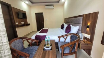 hotel keshav nandan by the shivaay
