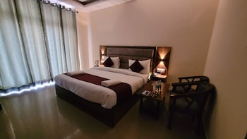 hotel keshav nandan by the shivaay