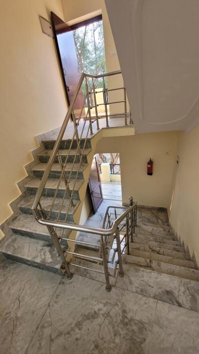 hotel keshav nandan by the shivaay