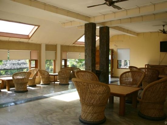 High Bank Himalayan Retreat Eco Resort,Shivpuri,3 star