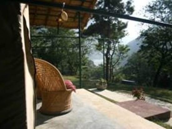High Bank Himalayan Retreat Eco Resort,Shivpuri,3 star