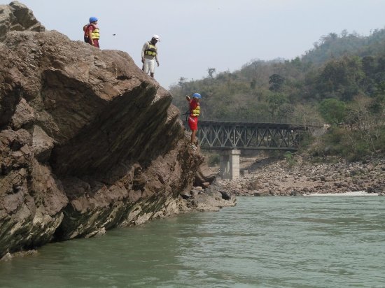 high bank himalayan retreat eco resort