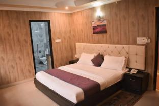 hotel leisure palace by wb inn