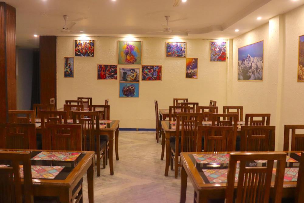 hotel leisure palace by wb inn