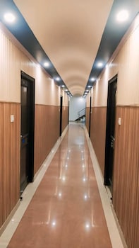 hotel leisure palace by wb inn