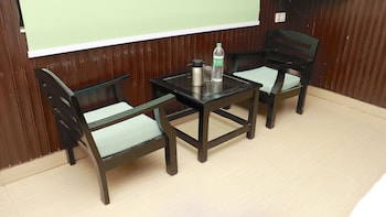 hotel leisure palace by wb inn