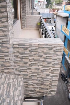 hotel leisure palace by wb inn