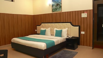 hotel leisure palace by wb inn