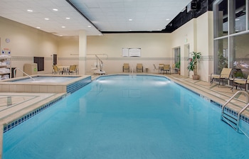 Staybridge Suites Chattanooga Downtown - Convention Center By Ihg,Hamilton County>>Chattanooga,3 star