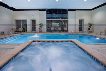 Staybridge Suites Chattanooga Downtown - Convention Center By Ihg,Hamilton County>>Chattanooga,3 star