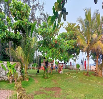 joe beach resort