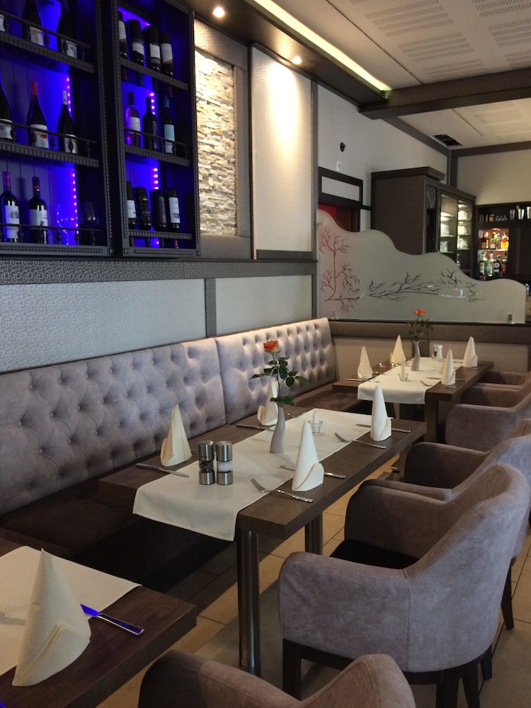 hotel zum weissen ross