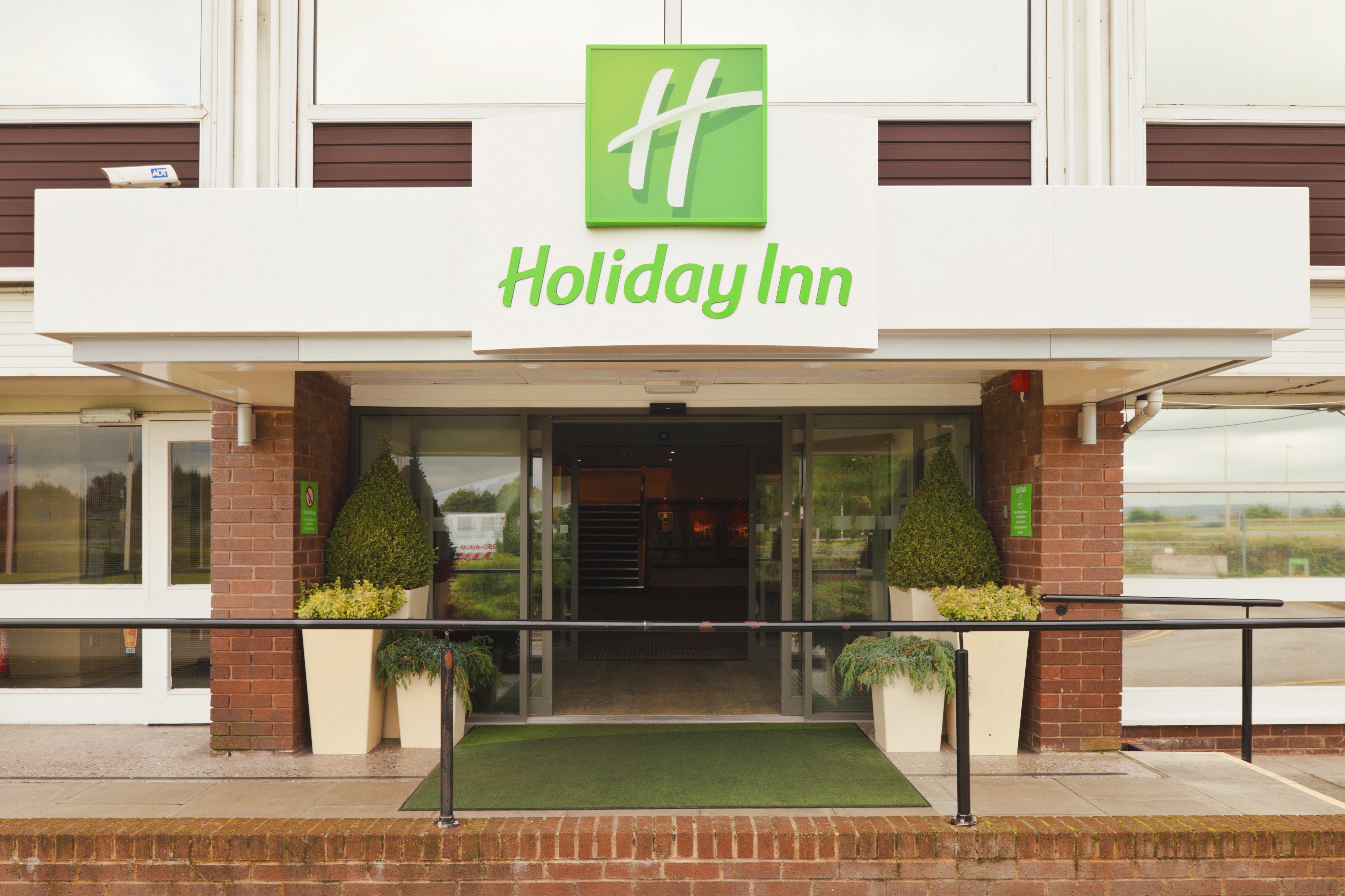 holiday inn chester south by ihg