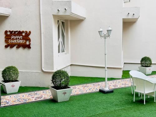 poppys pleasant stay