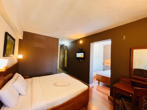 hotel jc grand kodaikanal