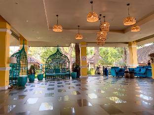 Chiangkhong Teak Garden Riverfront Onsen Hotel,Near Wat Phra Kaew,4 star