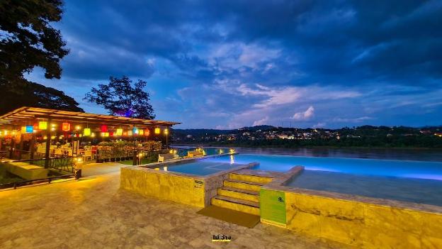 chiangkhong teak garden riverfront onsen hotel