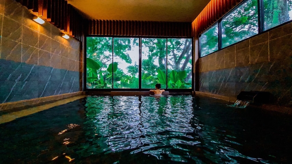 chiangkhong teak garden riverfront onsen hotel