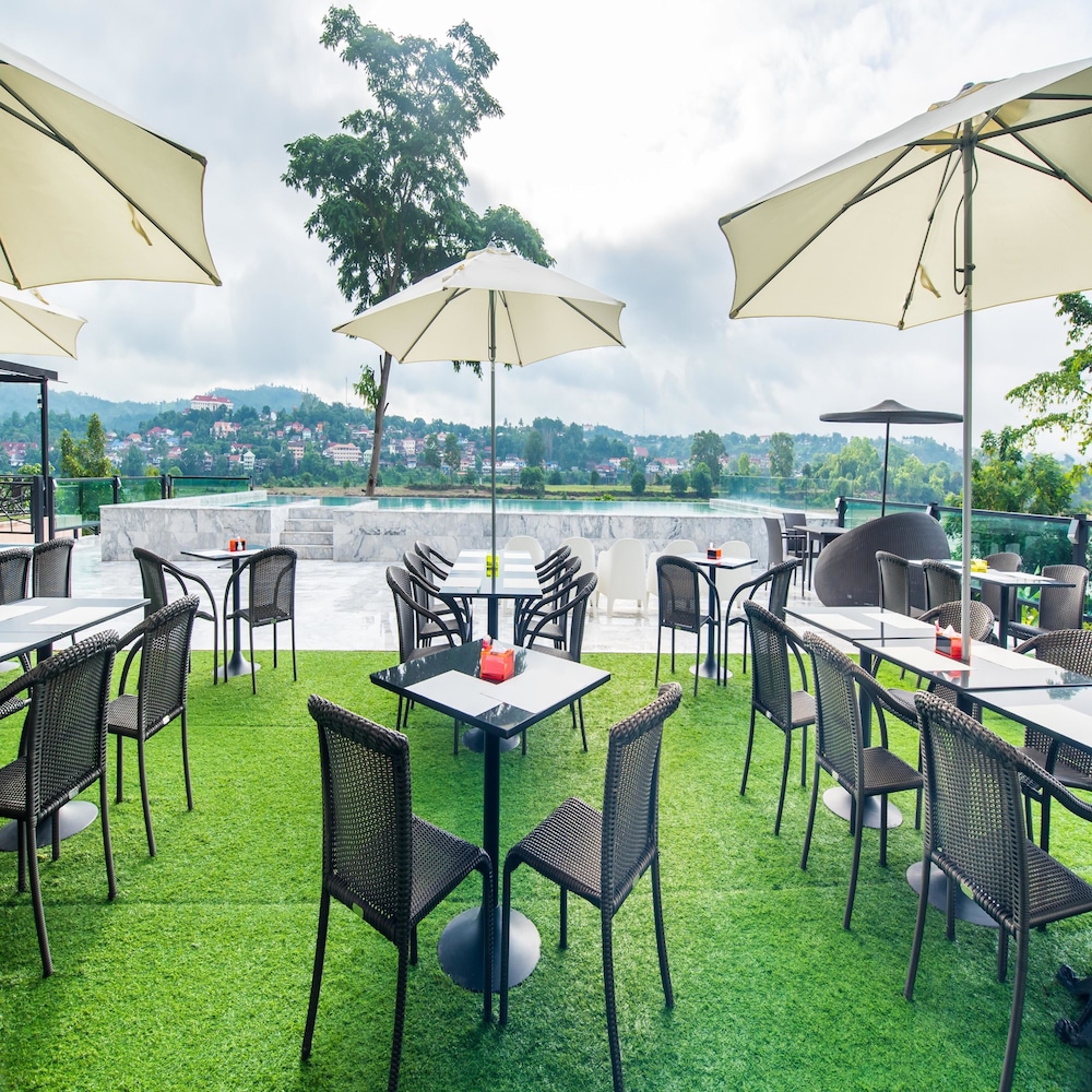 chiangkhong teak garden riverfront onsen hotel