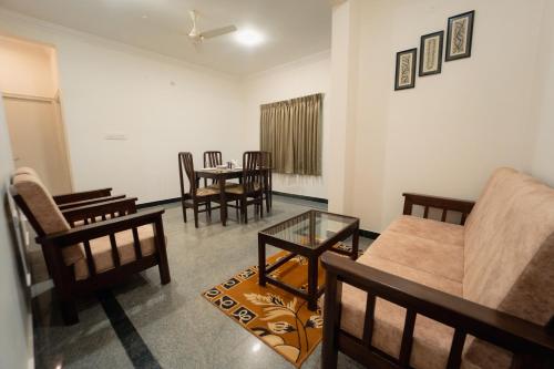 hoppers stop yelahanka
