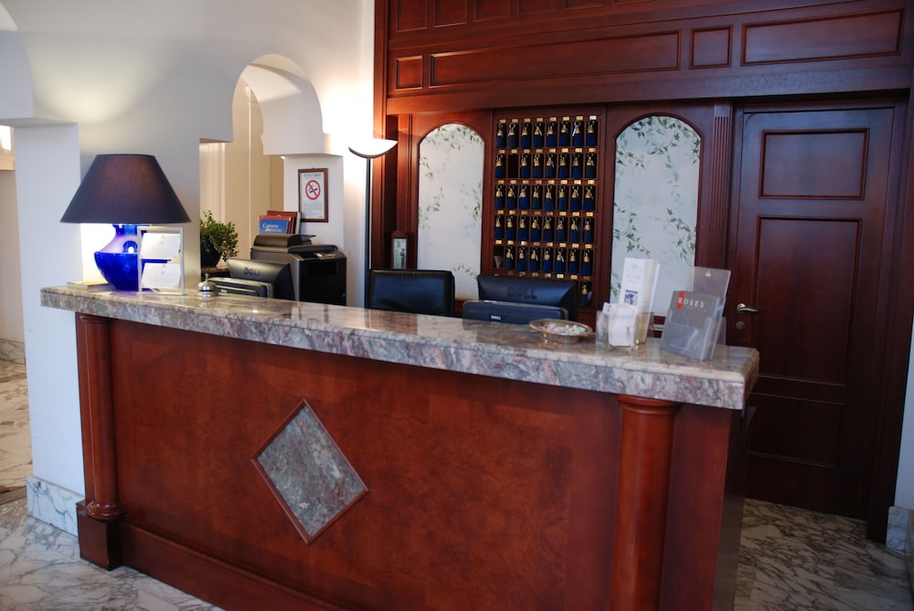 Hotel De La Ville,Lazio>>Civitavecchia,4 star