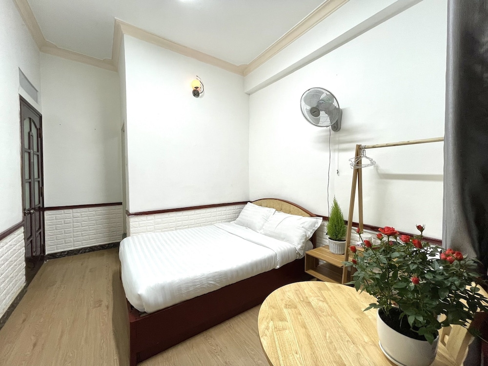 khach san tuong vy 1988