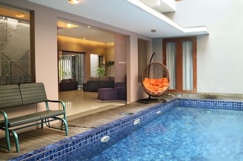 rumah teteh plemburan