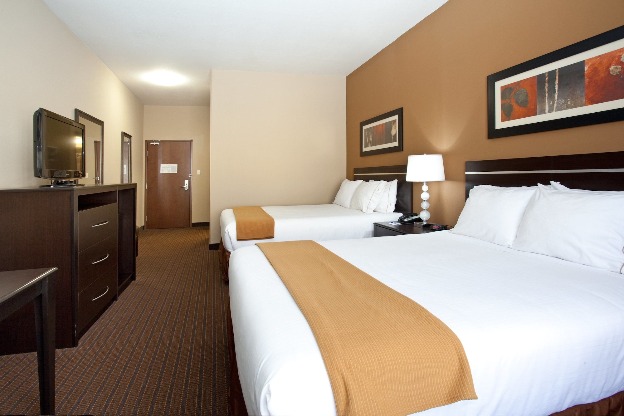 holiday inn express hotel and suites lamar by ihg