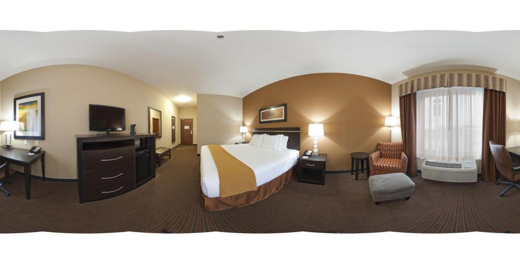 holiday inn express hotel and suites lamar by ihg