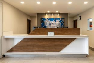 holiday inn express hotel and suites lamar by ihg
