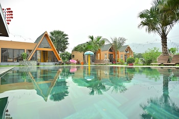 hoang yen garden ba vi