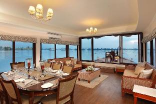 Spice Routes (House Boat),In Castell-Platja D'aro (S'agaro),3 star
